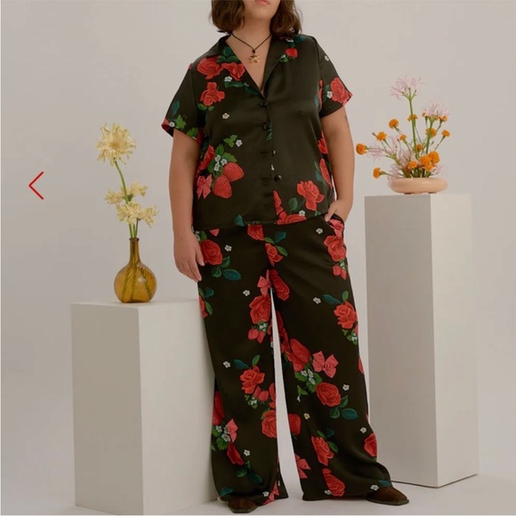 Lisa Says Gah Other - Lisa Says Gah Floral Rose SET Size Small
